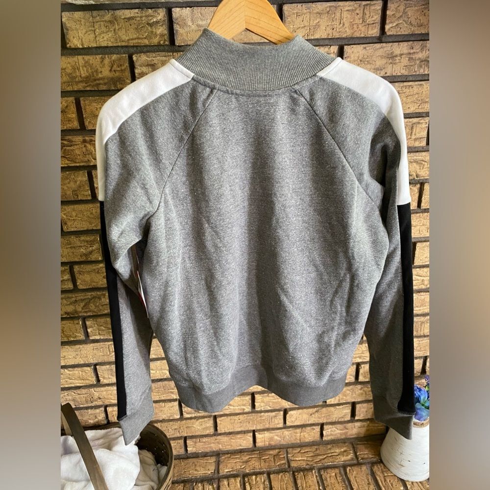 Reebok nwt pull over - Picture 3 of 5